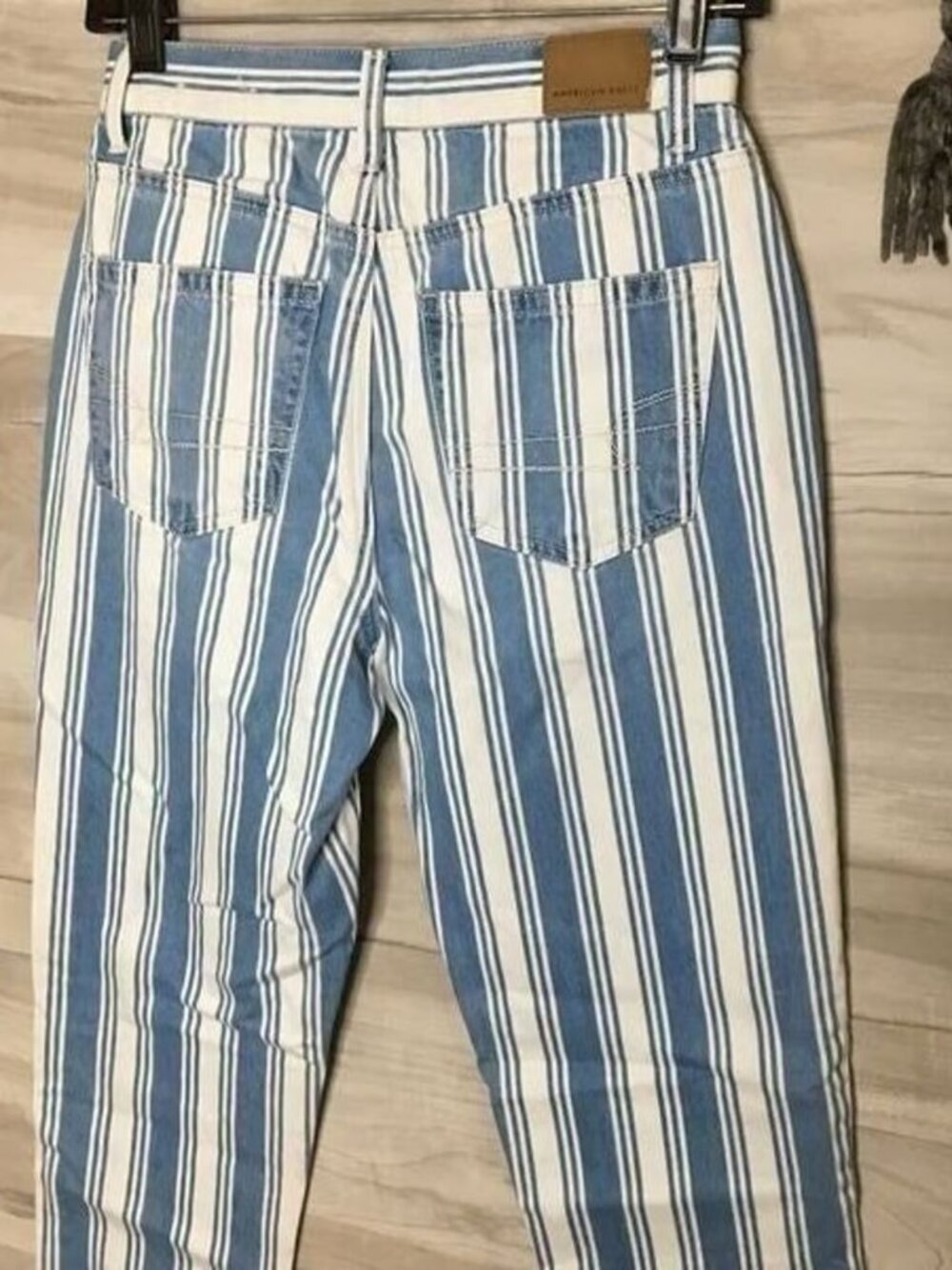 American Eagle Blue Indigo White Striped Retro Mom Jeans Size 0 - Picture 3 of 9